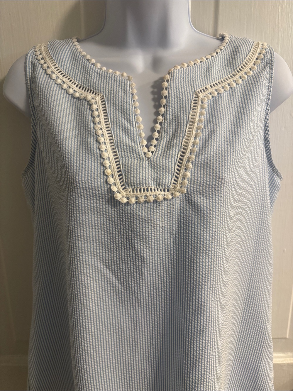 Cappagallo blue and white striped sleeveless top Size S
